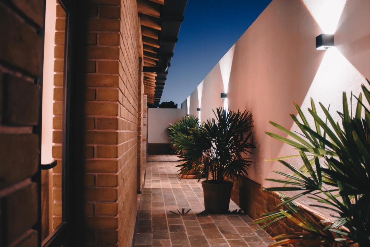 Hotel Casa Iturbe Ситакуаро Экстерьер фото