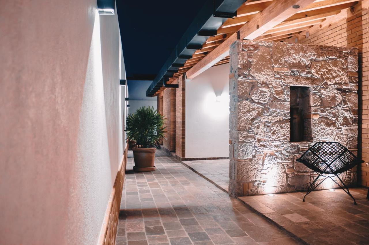 Hotel Casa Iturbe Ситакуаро Экстерьер фото