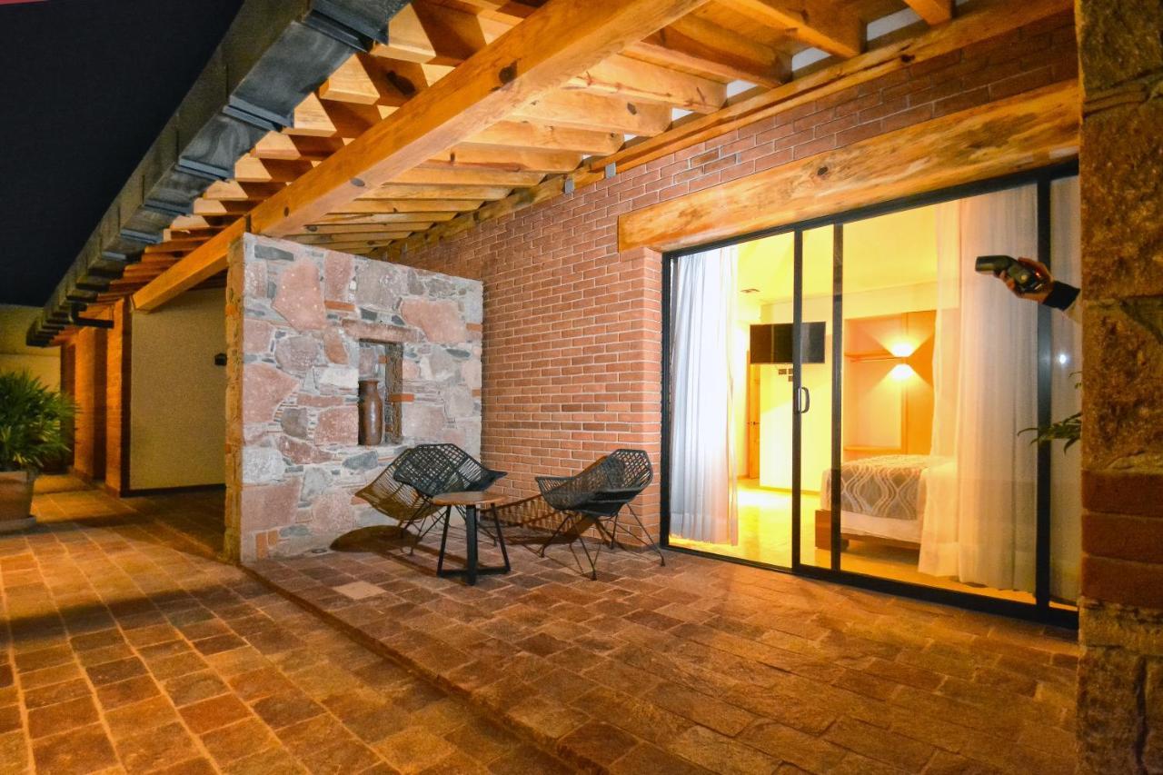 Hotel Casa Iturbe Ситакуаро Экстерьер фото