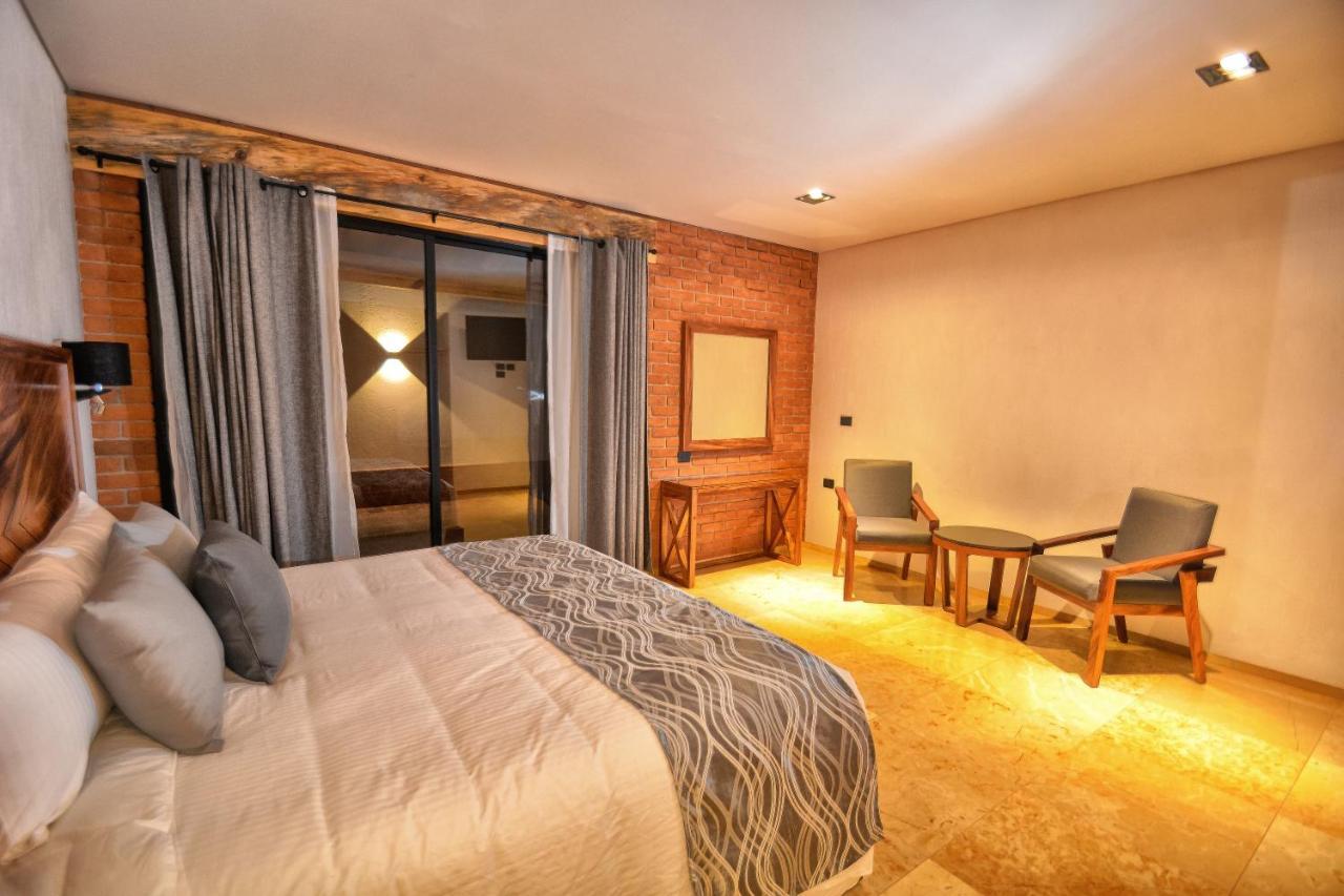 Hotel Casa Iturbe Ситакуаро Экстерьер фото