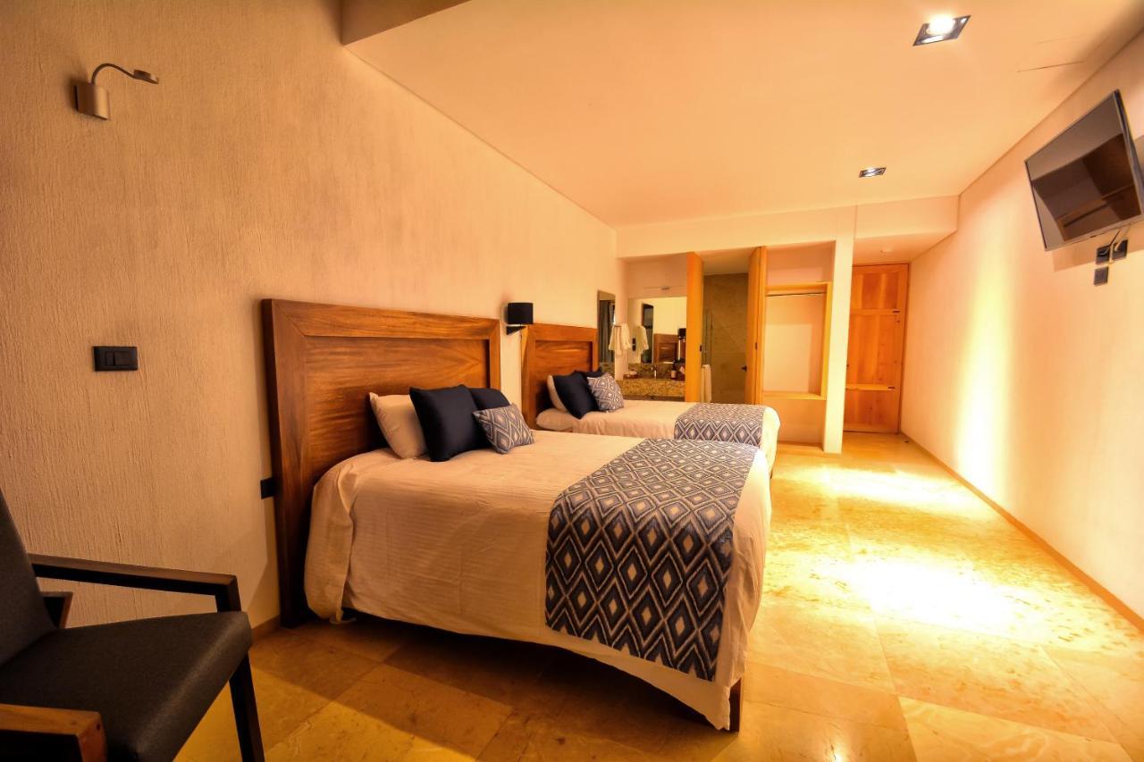 Hotel Casa Iturbe Ситакуаро Экстерьер фото